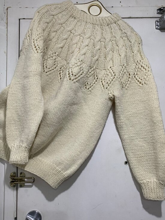 HAND-KNIT WOOL CASUAL SWEATERS SIZE S/M - Picture 4 of 9